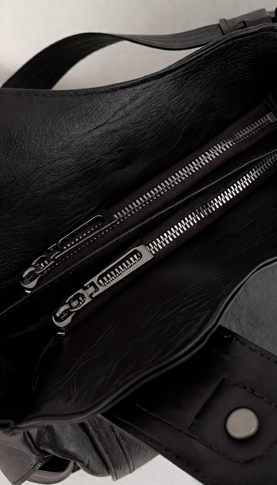 Moni Signature Bag